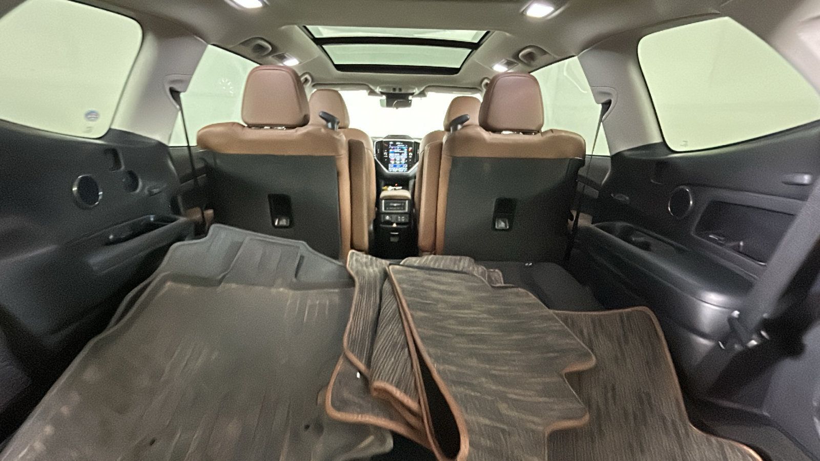 Used 2024 Subaru Ascent Touring AWD/4WD image 34