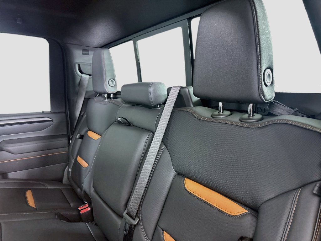 New 2026 GMC Sierra 3500 AT4 w/ AT4 Premium Plus Package AWD/4WD image 25