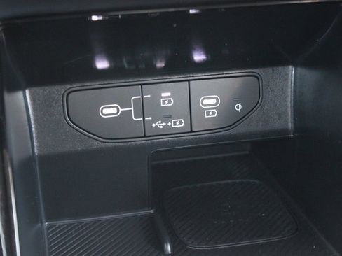 Used 2025 Kia Sorento SX image 10