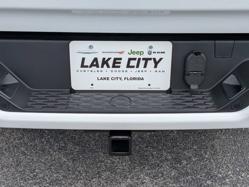 New 2026 RAM 1500 Express AWD/4WD image 15