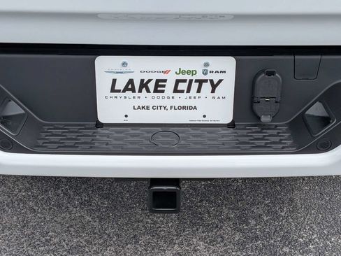 New 2026 RAM 1500 Express AWD/4WD image 15