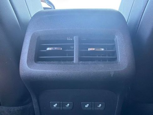 Used 2019 Chevrolet Equinox Premier FWD image 19
