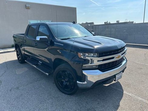 Used 2021 Chevrolet Silverado 1500 LT AWD/4WD image 1