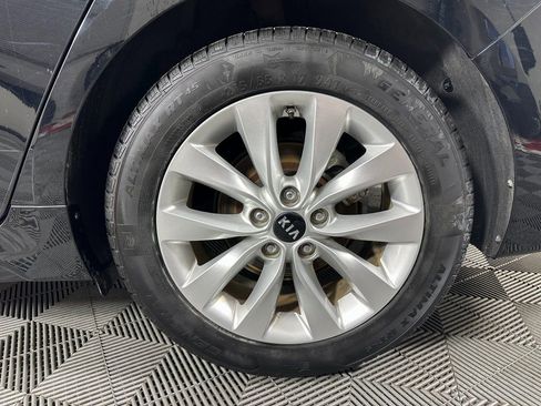 Used 2018 Kia Optima S w/ Panoramic Sunroof Package image 14