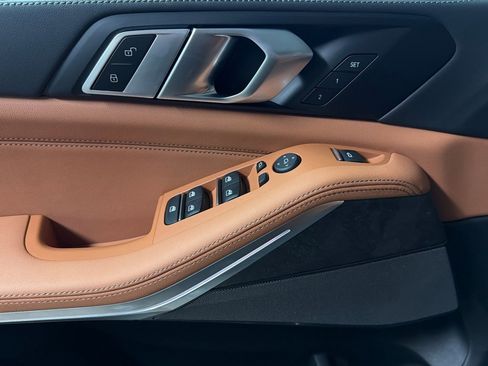 Used 2026 BMW X5 xDrive40i w/ M Sport Package image 14