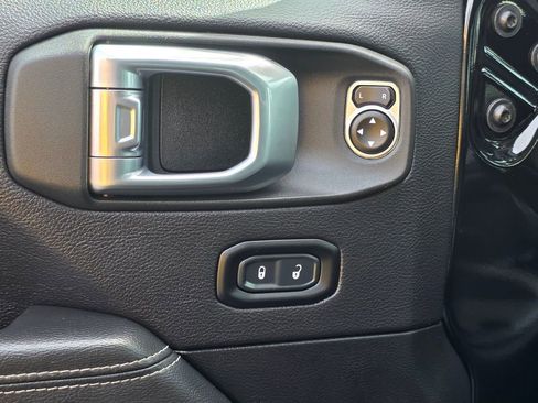 Used 2023 Jeep Wrangler Unlimited Sahara w/ Cold Weather Group AWD/4WD image 13