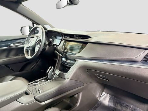 Used 2024 Cadillac XT5 Premium Luxury AWD/4WD image 30