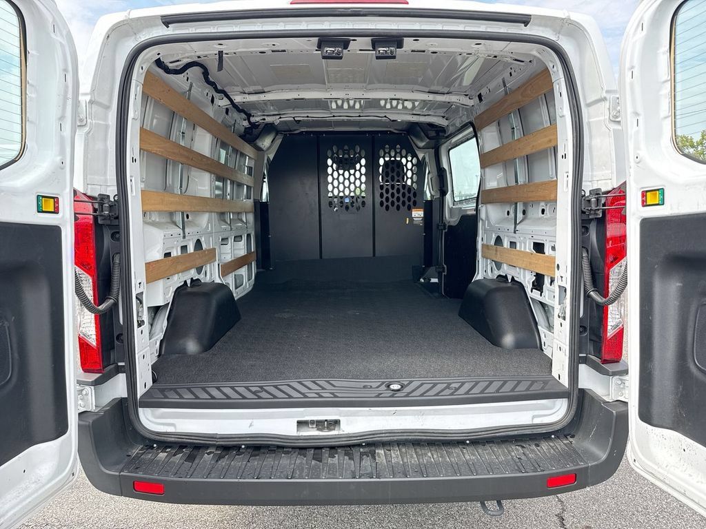 Used 2025 Ford Transit 250 Low Roof w/ Exterior Upgrade Package RWD image 10