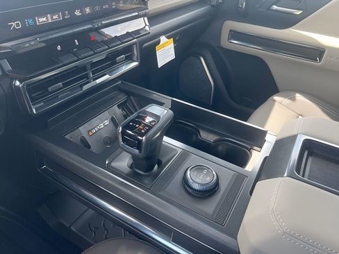 New 2026 GMC Hummer EV 4x4 Crew Cab image 36