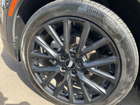 Used 2023 Cadillac XT4 Sport AWD/4WD image 12