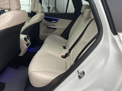 Used 2026 Mercedes-Benz GLC 300 4MATIC image 22