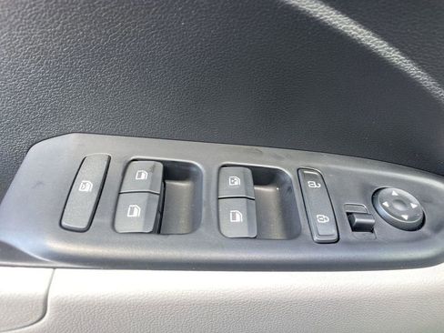 New 2026 Hyundai Venue SEL FWD image 20