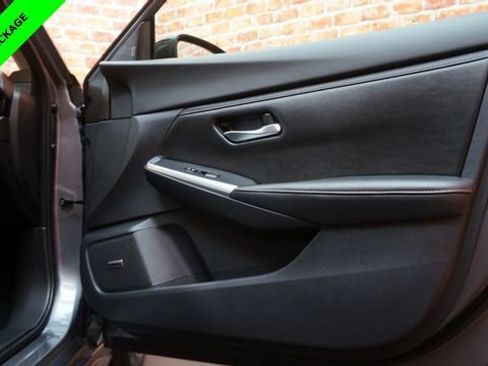 Certified 2023 Nissan Sentra SR w/ SR Premium Package image 59