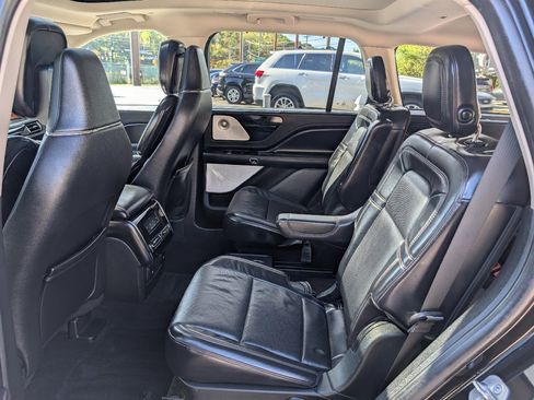 Used 2020 Lincoln Aviator Reserve w/ Equipment Group 201A image 22