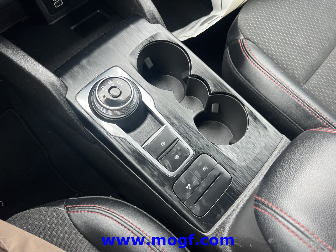 Used 2025 Ford Escape ST-Line FWD image 10