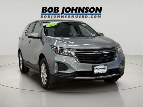 Used 2023 Chevrolet Equinox LT AWD/4WD image 3