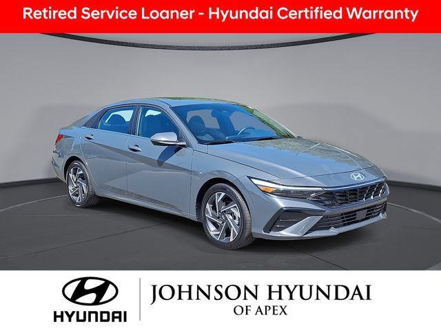 Used 2025 Hyundai Elantra Limited w/ Cargo Package FWD image 1