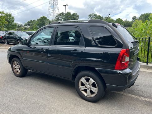 Used 2009 Kia Sportage LX FWD image 2