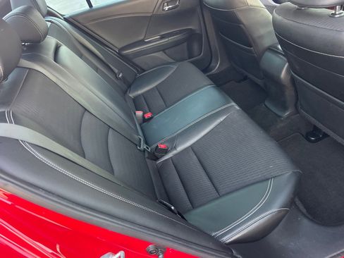 Used 2016 Honda Accord Sport image 15