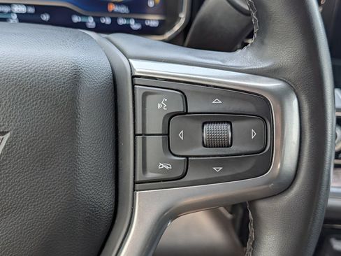 Used 2025 Chevrolet Silverado 2500 LTZ w/ LTZ Convenience Package AWD/4WD image 23