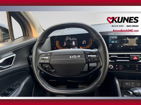 Used 2026 Kia Sportage LX FWD image 13