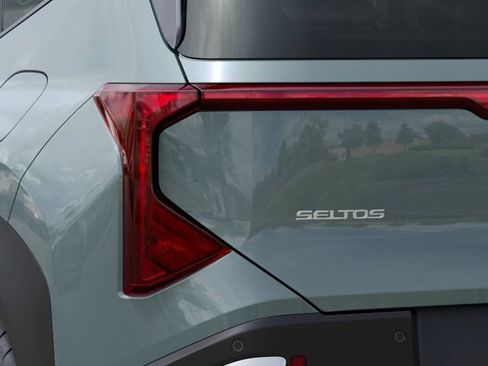 New 2027 Kia Seltos S FWD image 11
