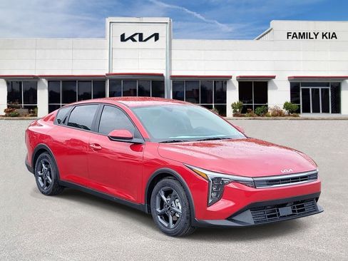 New 2026 Kia K4 LXS image 1