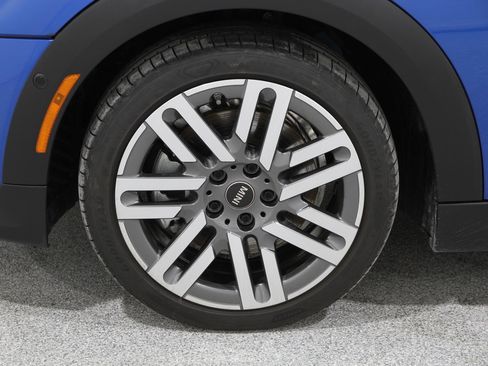 Certified 2025 MINI Cooper S image 22