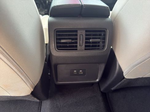 Used 2023 Nissan Rogue SV AWD/4WD image 20