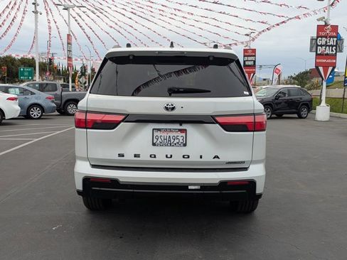 Used 2025 Toyota Sequoia Limited image 10