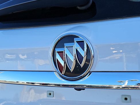 Used 2021 Buick Encore Preferred w/ Safety Package image 41