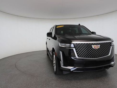 Used 2022 Cadillac Escalade ESV Premium Luxury image 29