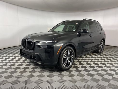 Certified 2025 BMW X7 M60i w/ Climate Comfort Package image 3