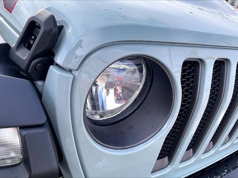 Used 2023 Jeep Wrangler Unlimited Rubicon image 23