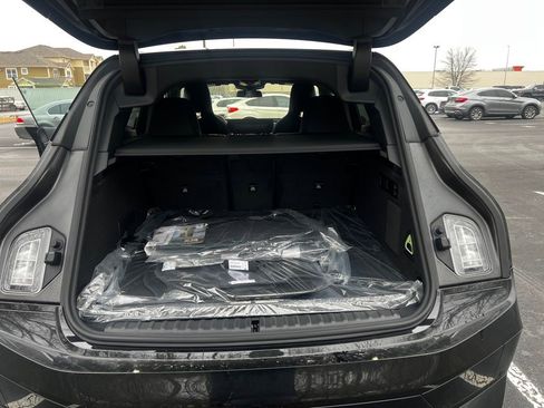 Used 2025 BMW iX xDrive50 image 21