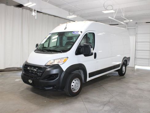 Used 2023 RAM ProMaster 2500 FWD image 4