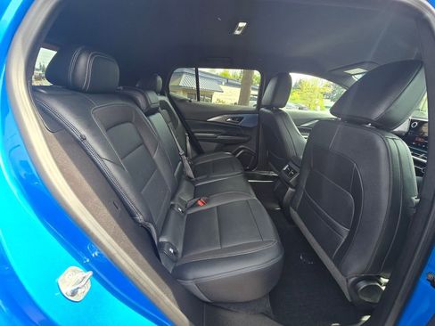 Used 2024 Chevrolet Equinox EV LT w/ LPO, Blackout Package FWD image 12