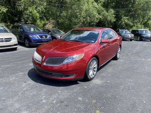 Used 2013 Lincoln MKS FWD image 1