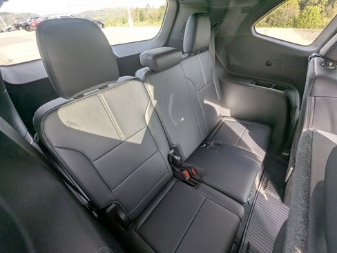 New 2026 GMC Acadia Elevation w/ Super Cruise Package AWD/4WD image 16