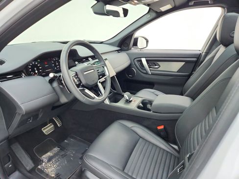 Used 2024 Land Rover Discovery Sport Dynamic SE AWD/4WD image 16