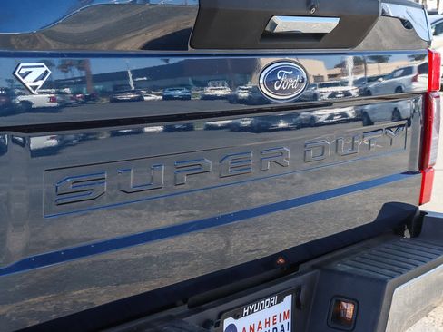 Used 2020 Ford F250 XLT w/ XLT Premium Package RWD image 11