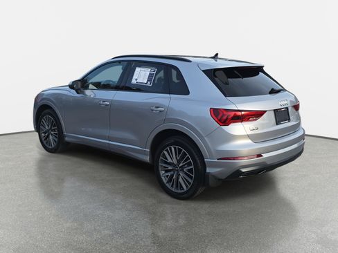 Used 2023 Audi Q3 2.0T Premium w/ Black Optic Package image 7