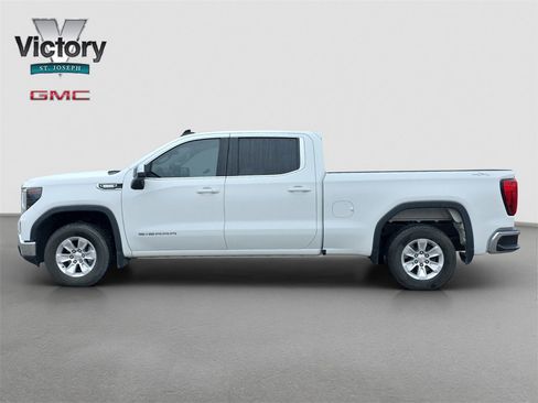 Used 2022 GMC Sierra 1500 SLE image 6