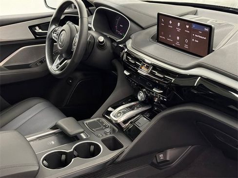 Used 2024 Acura MDX SH-AWD image 9