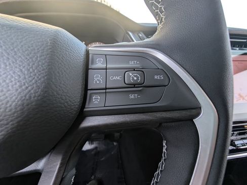 New 2025 Jeep Grand Cherokee Limited image 19