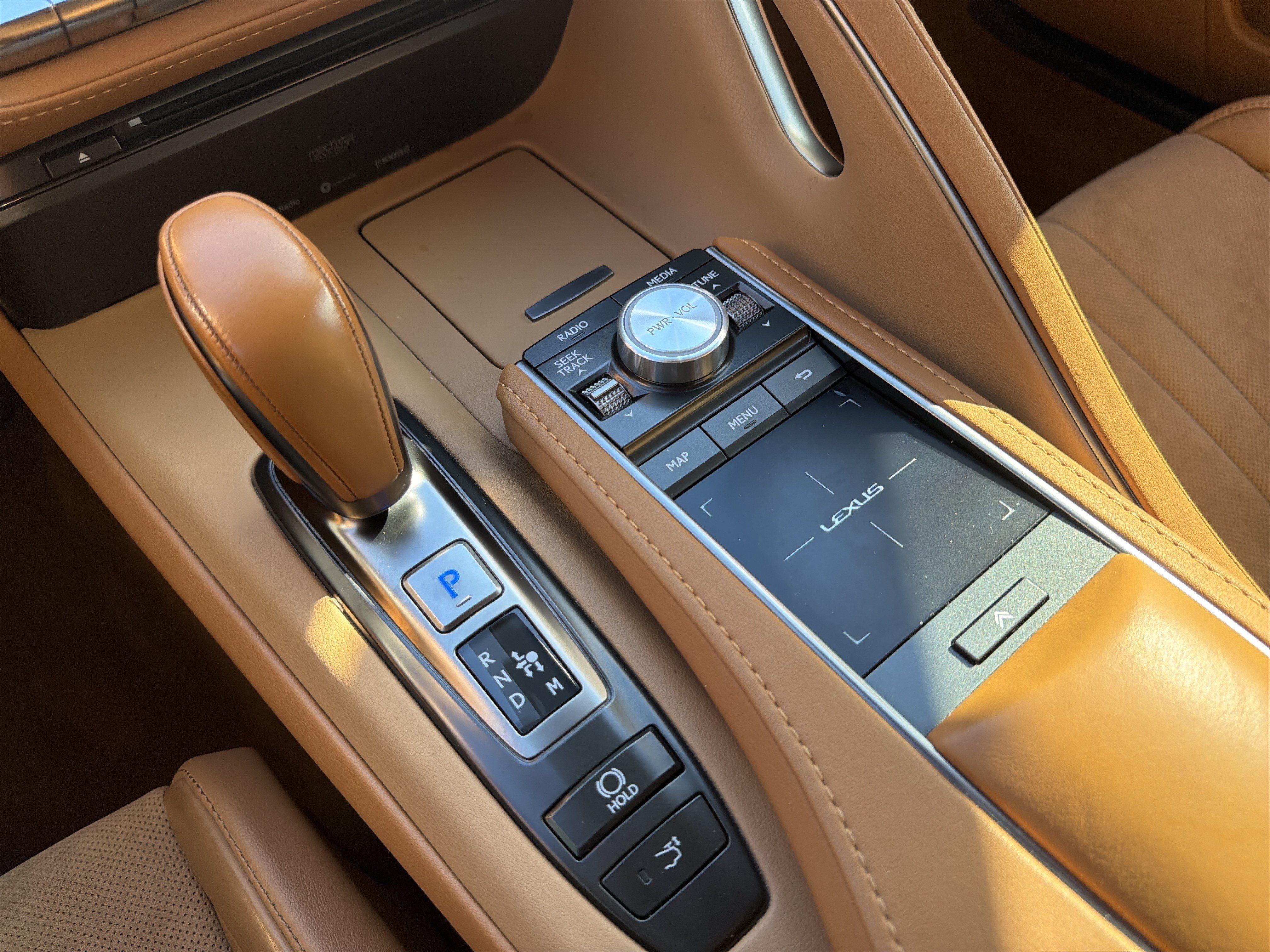 Used 2018 Lexus LC 500 Coupe w/ Performance Package RWD image 40