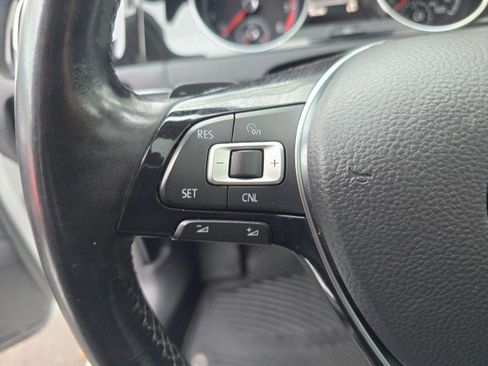 Used 2015 Volkswagen Golf SEL image 29