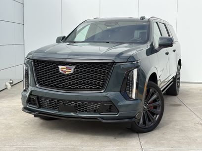 Used 2025 Cadillac Escalade ESV V