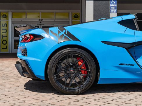 Used 2024 Chevrolet Corvette Z06 w/ Stealth Interior Trim Package image 43
