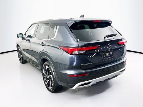 Used 2024 Mitsubishi Outlander SE FWD image 5